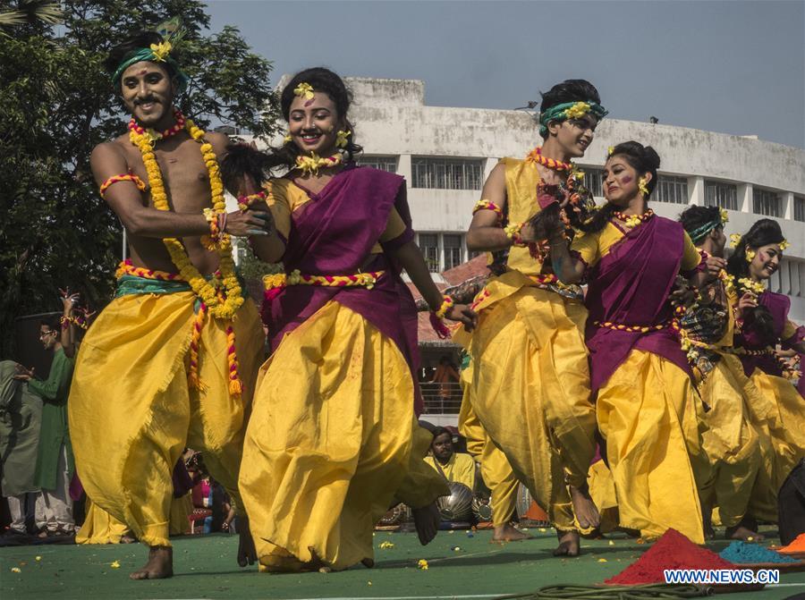 INDIA-KOLKATA-SPRING FESTIVAL