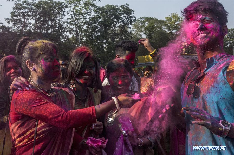 INDIA-KOLKATA-SPRING FESTIVAL