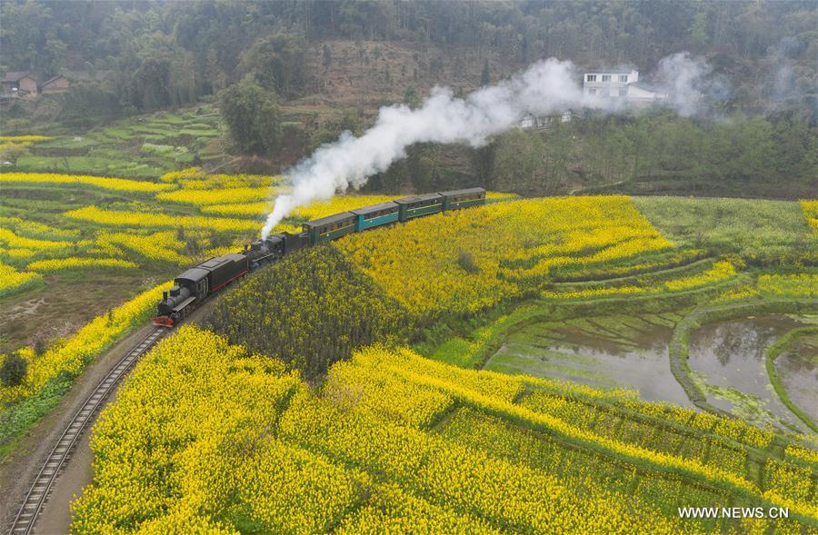 CHINA-QIANWEI-STEAM TRAIN (CN)