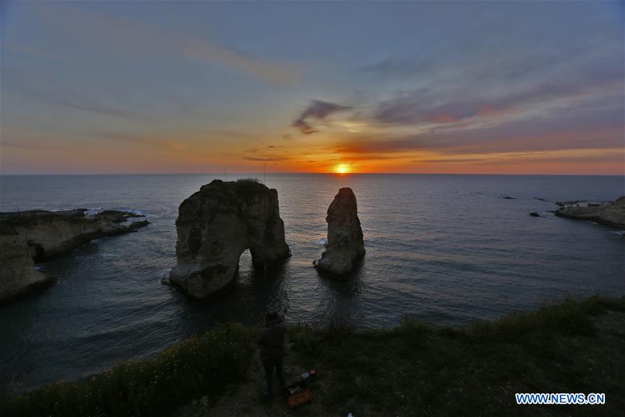 XINHUA PHOTOS OF THE DAY