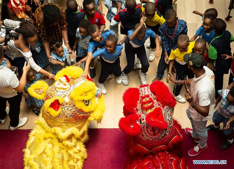 NIGERIA-LAGOS-CHINESE ART TROUPE