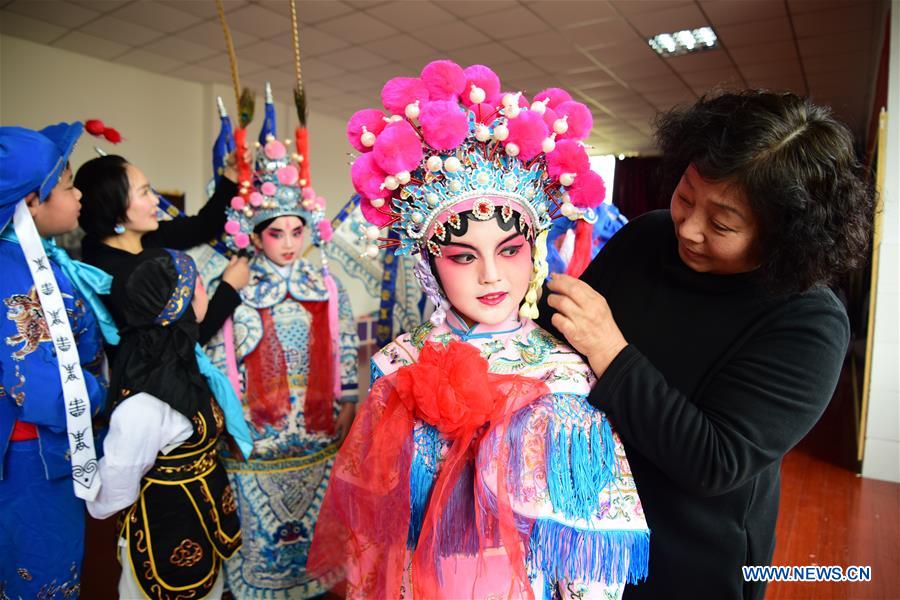 XINHUA PHOTOS OF THE DAY