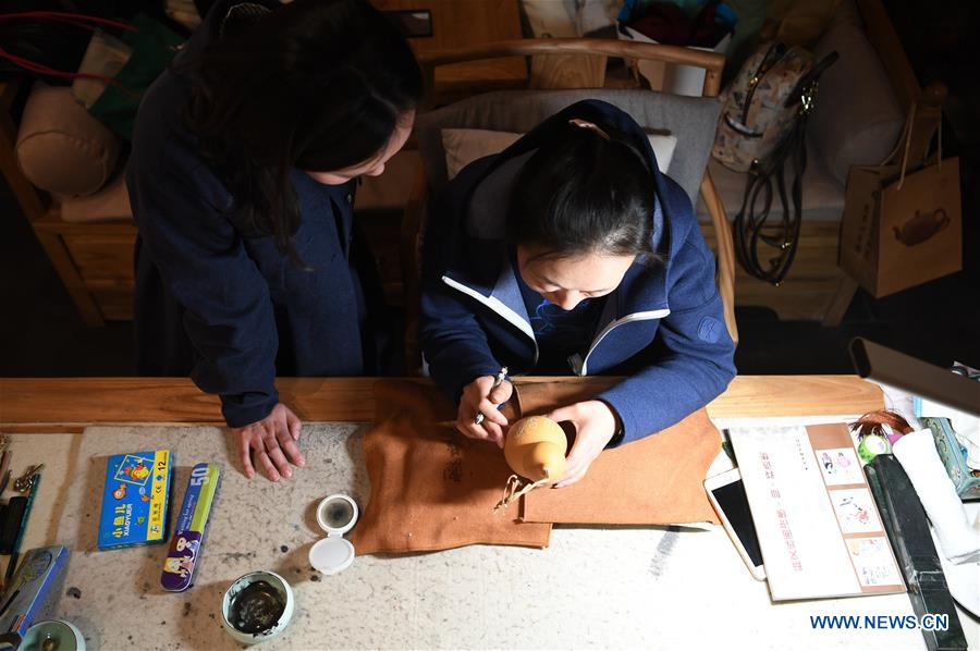 XINHUA PHOTOS OF THE DAY