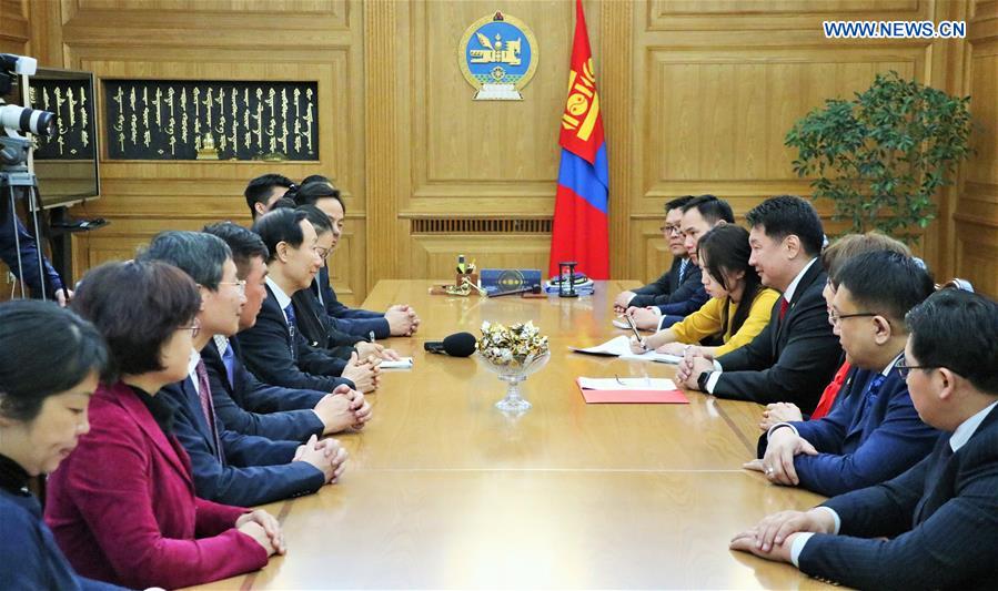 MONGOLIA-ULAN BATOR-PM-CHINA-MEETING
