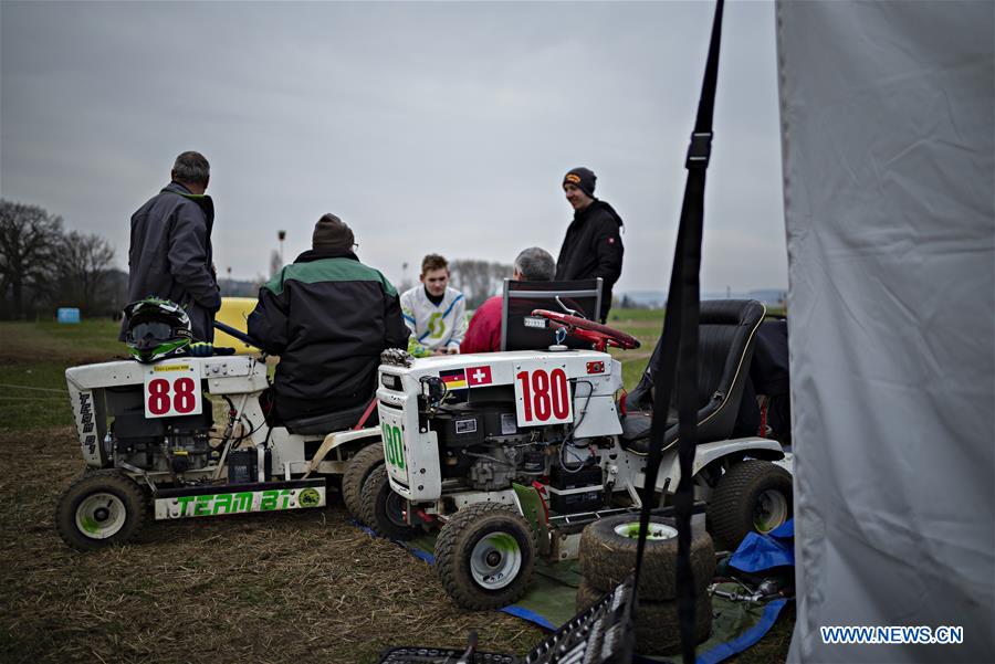SWITZERLAND-OBERGLATT-LAWNMOWER RACING CONTEST