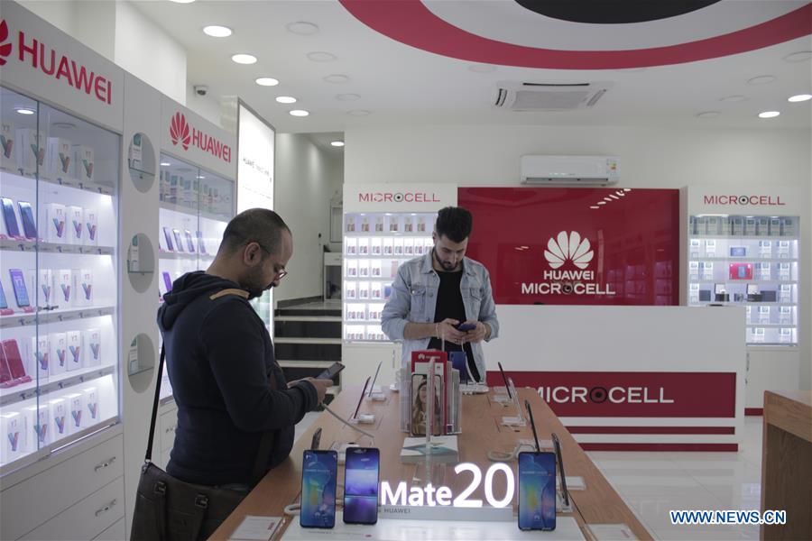 IRAQ-BAGHDAD-CHINESE SMARTPHONE