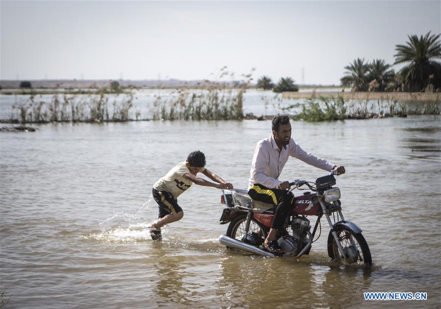 IRAN-KHUZESTAN-FLOOD-LIFE