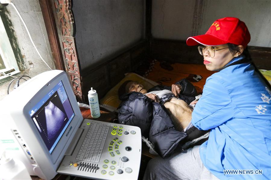 CHINA-CHONGQING-RURAL DOCTORS (CN)