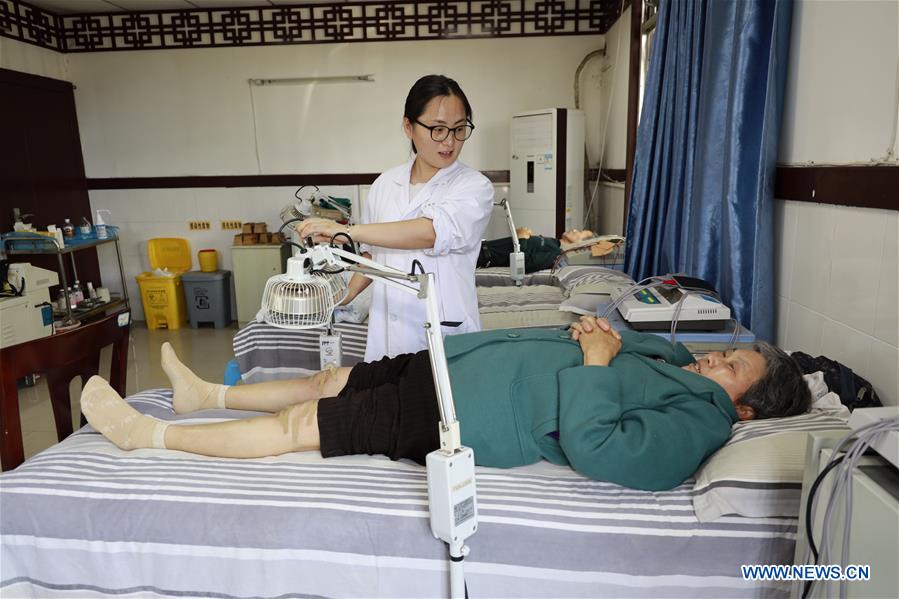 CHINA-CHONGQING-RURAL DOCTORS (CN)