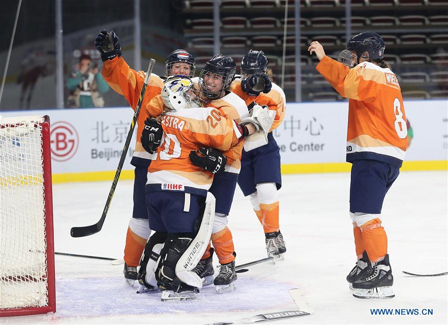 (SP)CHINA-BEIJING-ICE HOCKEY-IIHF-WOMEN'S WORLD CHAMPIONSHIP DIVISION I GROUP B(CN)