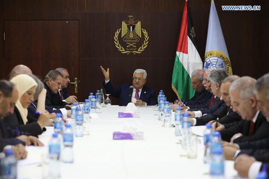 MIDEAST-RAMALLAH-NEW PALESTINIAN GOVERNMENT-SWEARING IN