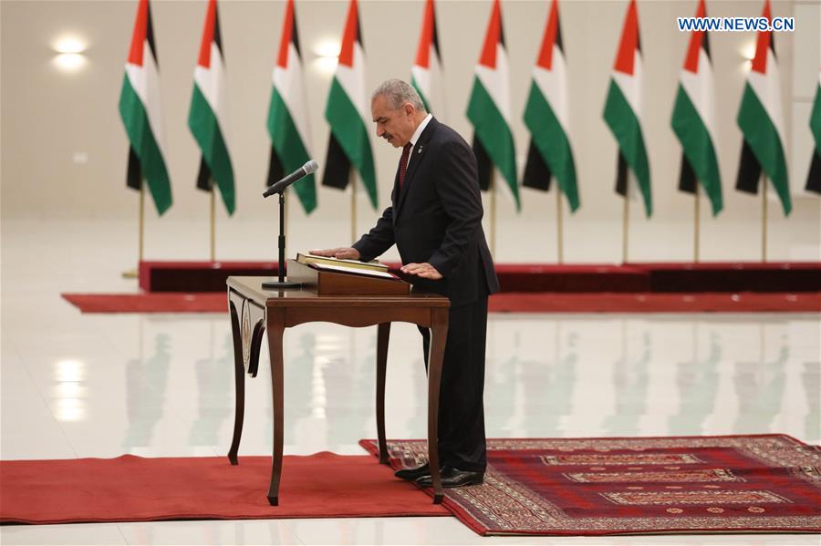 MIDEAST-RAMALLAH-NEW PALESTINIAN GOVERNMENT-SWEARING IN