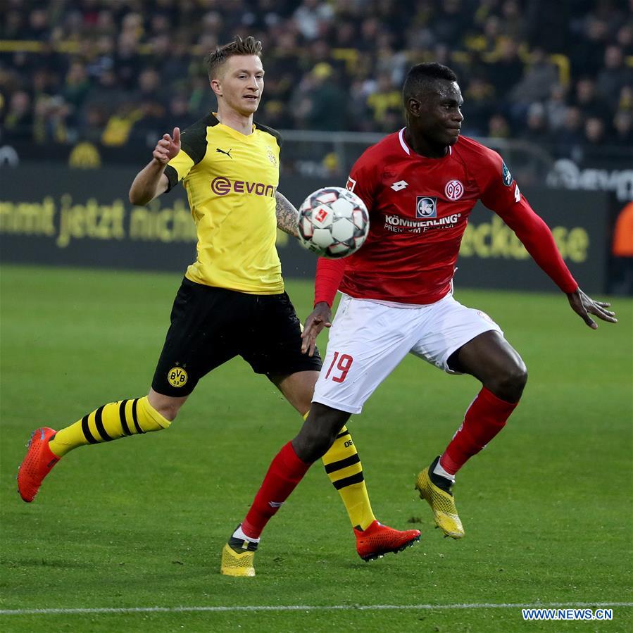 (SP)GERMANY-DORTMUND-SOCCER-BUNDESLIGA-DORTMUND VS MAINZ