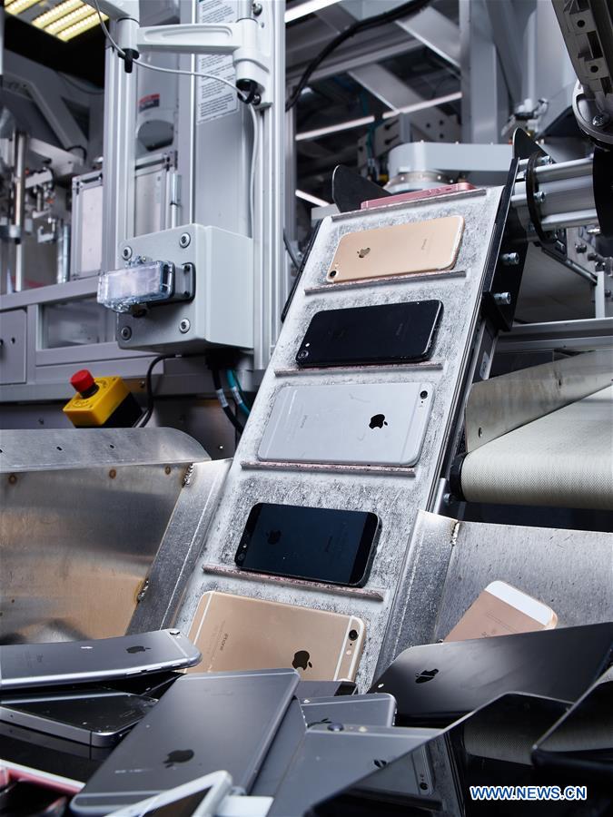 U.S.-SAN FRANCISCO-APPLE-RECYCLING