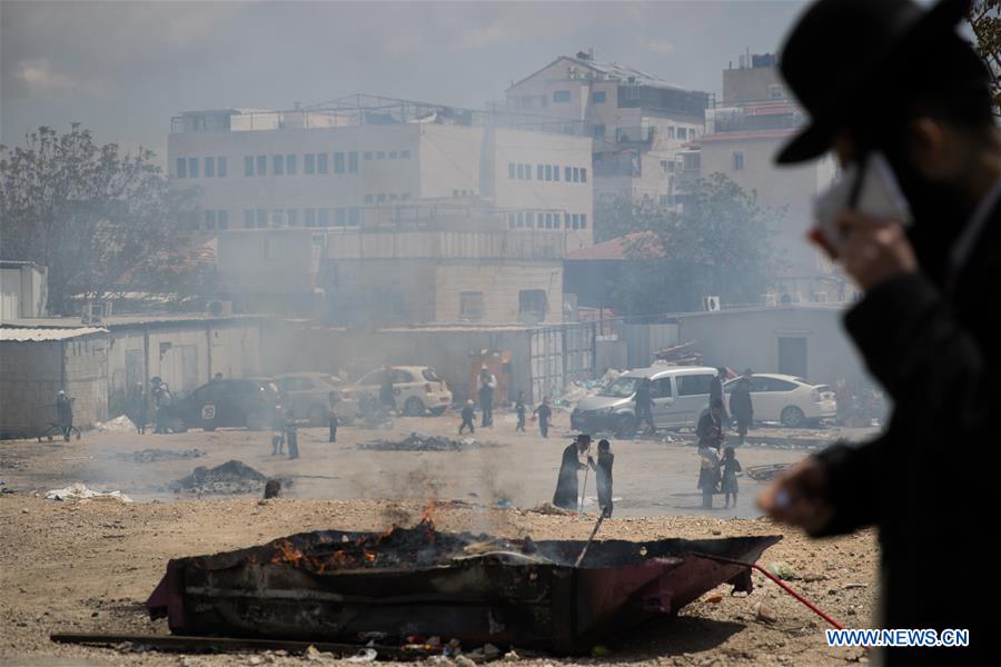 MIDEAST-JERUSALEM-PASSOVER-PREPARATION