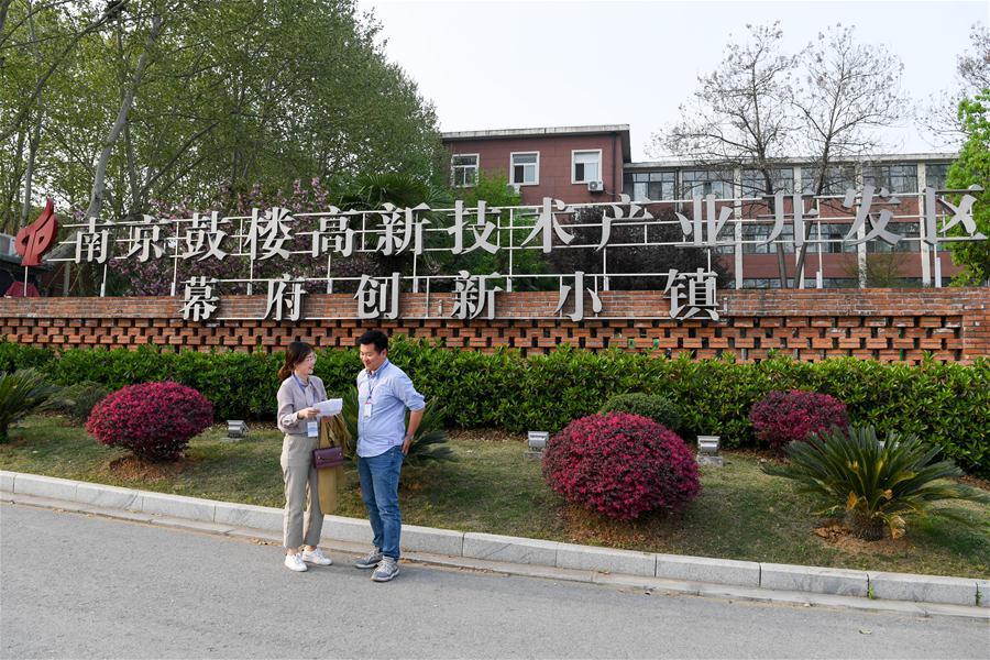 Xinhua Headlines: National census foretells China's changing economic landscape