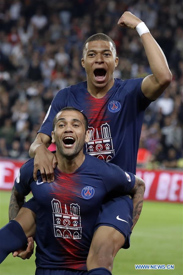 PSG bate Stade Reims com hat-trick de Kylian Mbappé