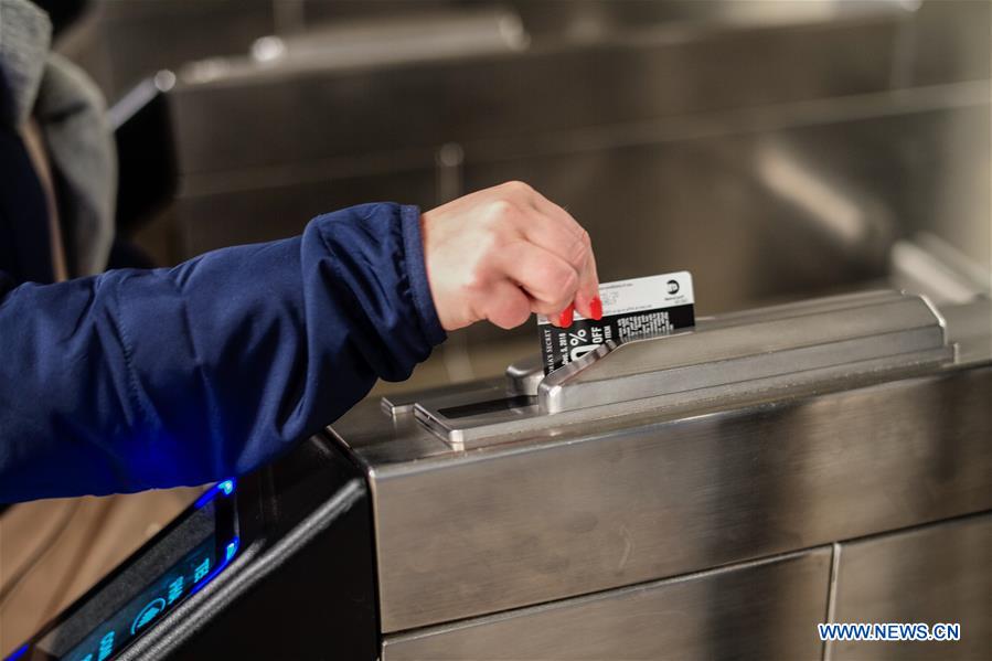 U.S.-NEW YORK-METRO CARD-FARE HIKE