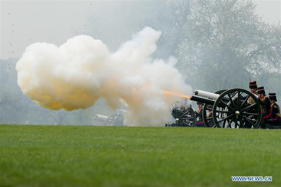 BRITAIN-LONDON-QUEEN-BIRTHDAY-GUN SALUTE