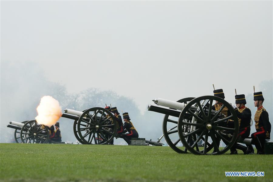 BRITAIN-LONDON-QUEEN-BIRTHDAY-GUN SALUTE