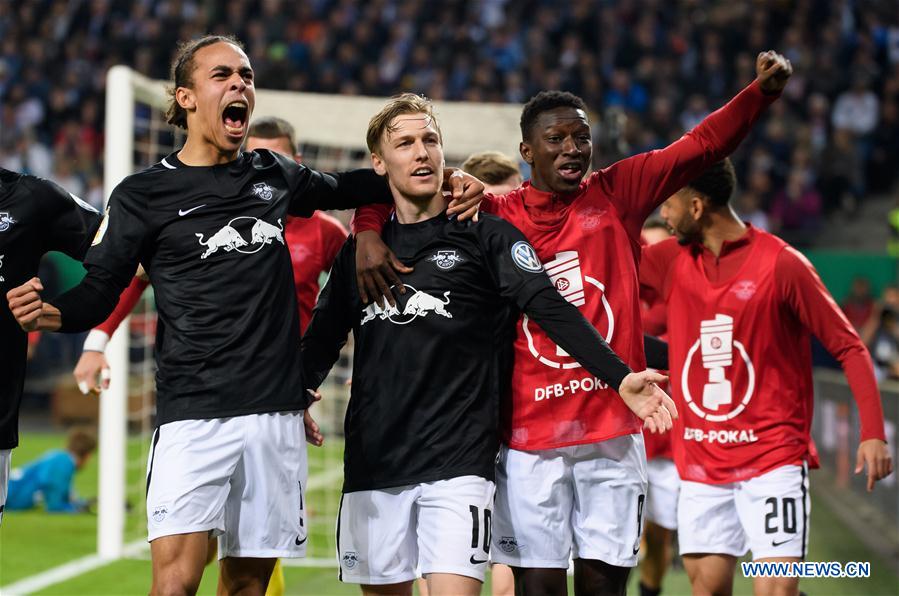 (SP)GERMANY-HAMBURG-SOCCER-GERMAN CUP-LEIPZIG VS HAMBURG