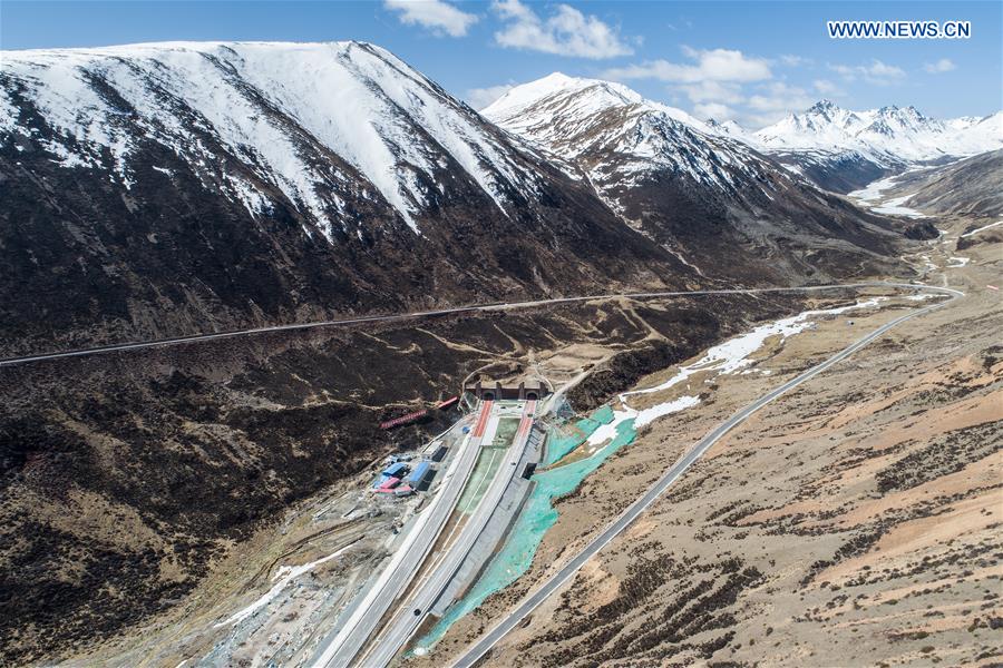 CHINA-TIBET-MILA MOUNTAIN TUNNEL-OPENING (CN)