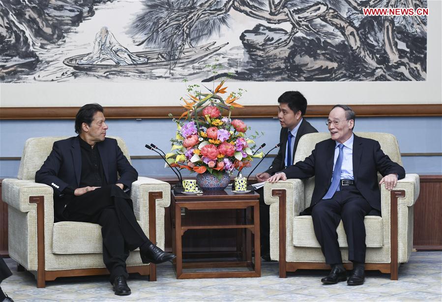 (BRF)CHINA-BEIJING-WANG QISHAN-PAKISTANI PM-MEETING (CN)