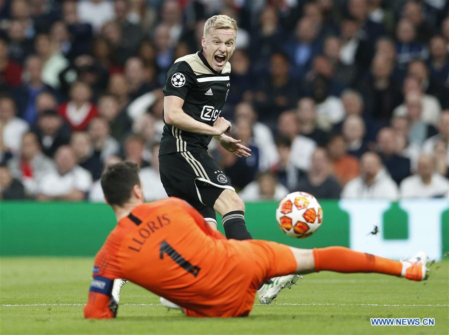 (SP)BRITAIN-LONDON-FOOTBALL-UEFA CHAMPIONS LEAGUE-TOTTENHAM HOTSPUR VS AJAX