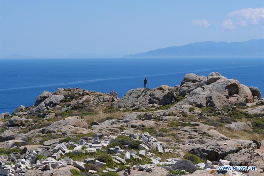 GREECE-MYKONOS-ANTONY-GORMLEY-SCULPTURE-SIGHT