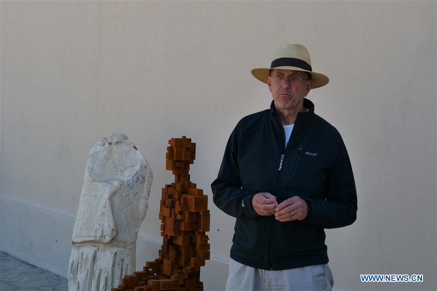 GREECE-MYKONOS-ANTONY-GORMLEY-SCULPTURE-SIGHT