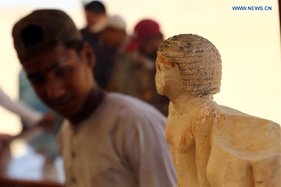 EGYPT-GIZA-PYRAMID-PHARAONIC TOMBS-DISCOVERY