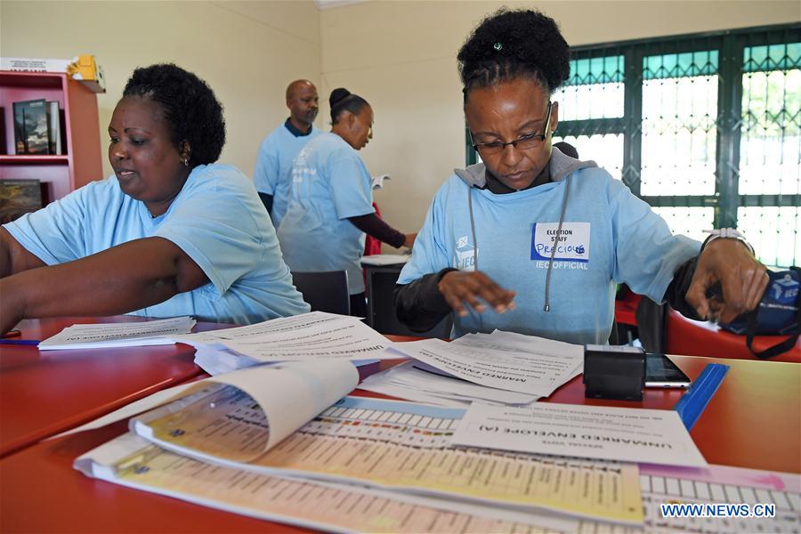 Xinhua Headlines: South Africans heading for "crucial election" as ruling party eyes victory