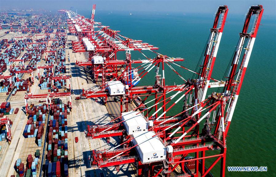 Xinhua Headlines: Booming Chinese ports boost worldwide connectivity, prosperity