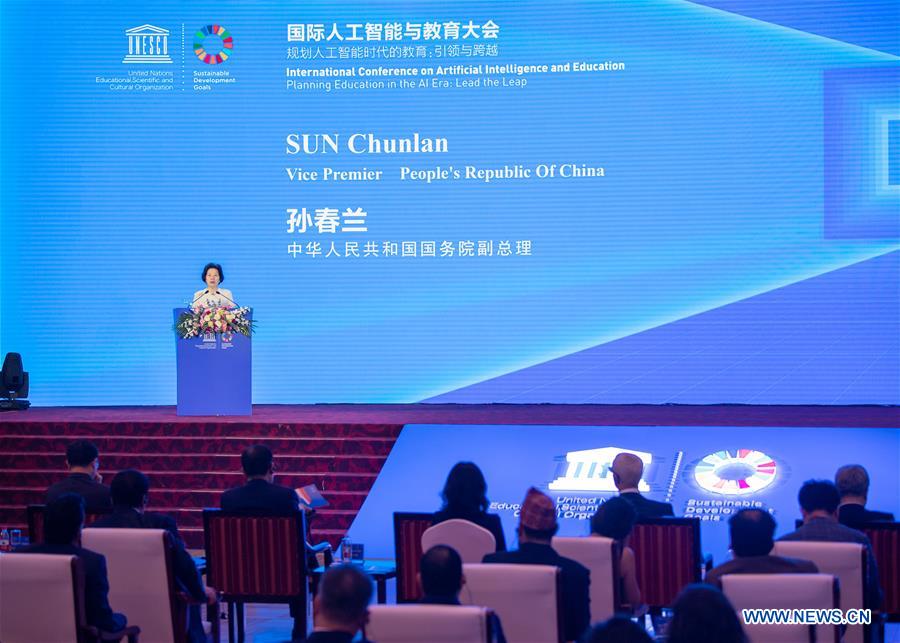 CHINA-BEIJING-SUN CHUNLAN-CONFERENCE ON ARTIFICIAL INTELLIGENCE AND EDUCATION (CN)
