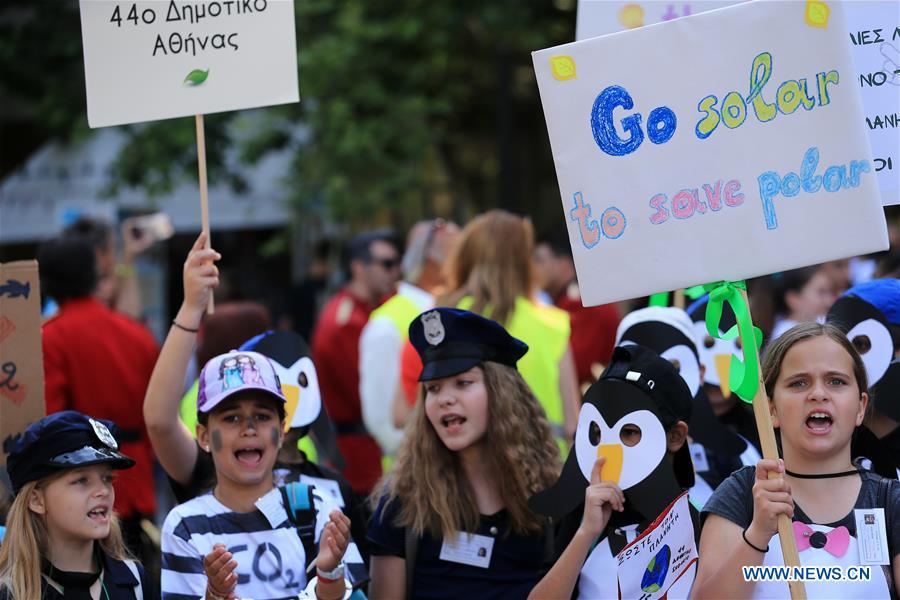 GREECE-ATHENS-STUDENTS-DEMONSTRATION-CLIMATE CHANGE