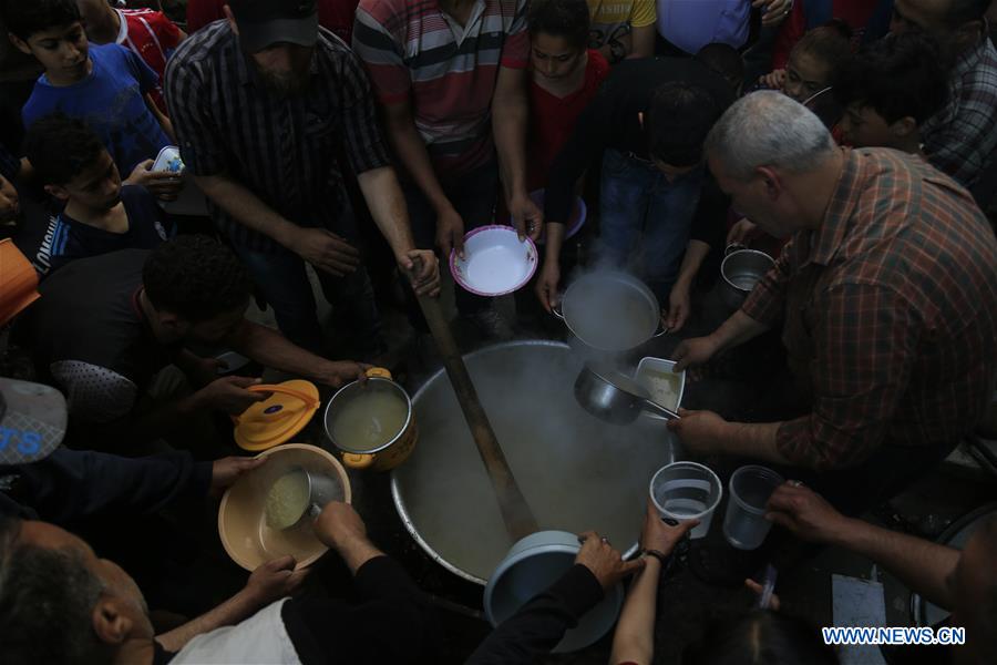 MIDEAST-GAZA-RAMADAN-CHARITY