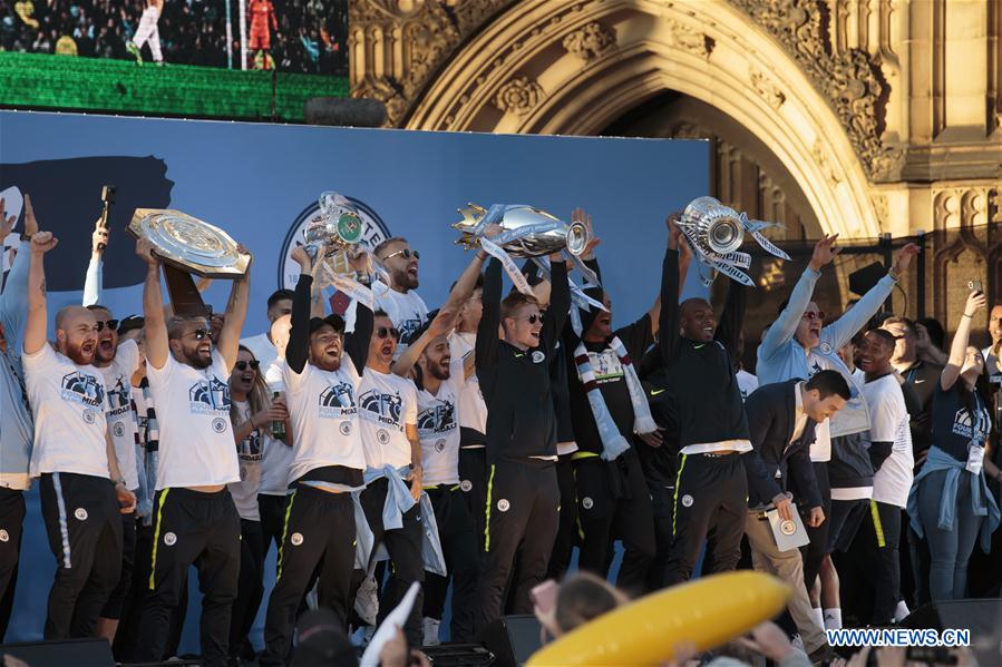 (SP)BRITAIN-MANCHESTER-ENGLISH PREMIER LEAGUE-MANCHESTER CITY CELEBRATIONS 