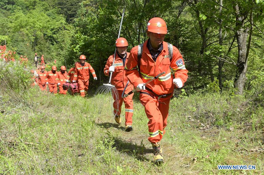 CHINA-SHAANXI-FIREFIGHTER-DRILL (CN)