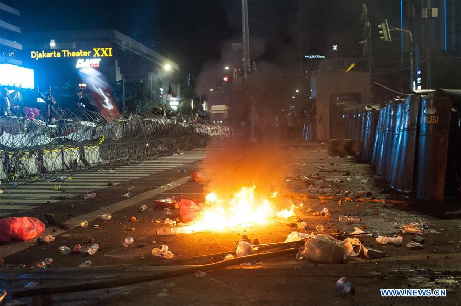 INDONESIA-JAKARTA-ELECTION-VIOLENT DEMONSTRATION