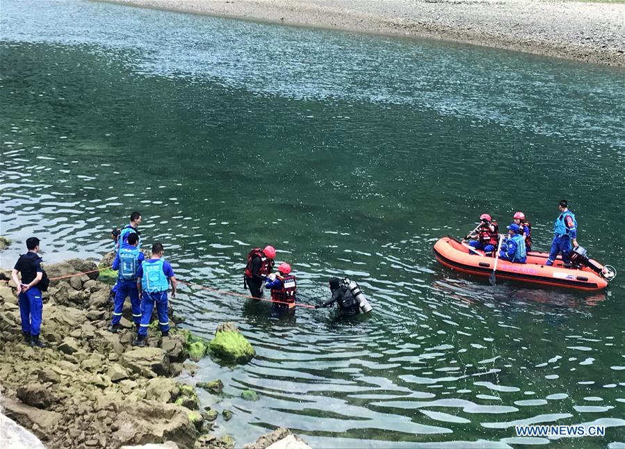 CHINA-GUIZHOU-BOAT ACCIDENT-RESCUE (CN)