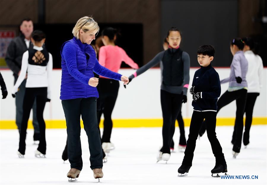 (SP)CHINA-BEIJING-FIGURE SKATING-TRAINING-BRIAN ORSER-TRACY WILSON (CN)