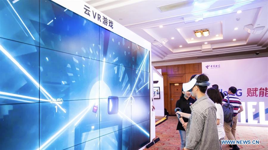 Titulares de Xinhua: Huawei 5G desbloquea el potencial de la realidad virtual en China