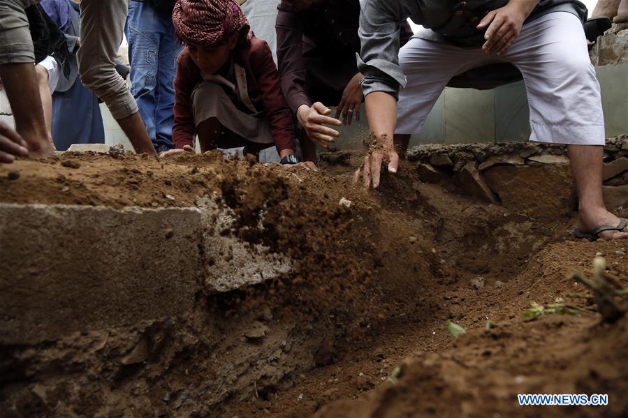 YEMEN-SANAA-AIRSTRIKE-VICTIM-FUNERAL