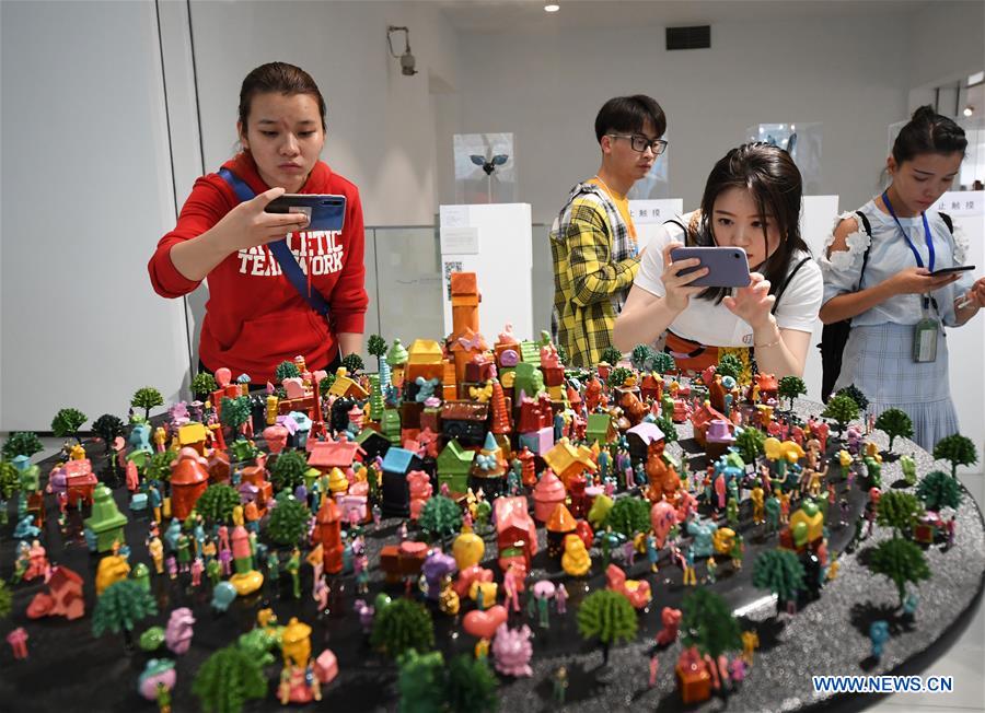 CHINA-CHONGQING-ARTS-GRADUATES-EXHIBITION (CN)