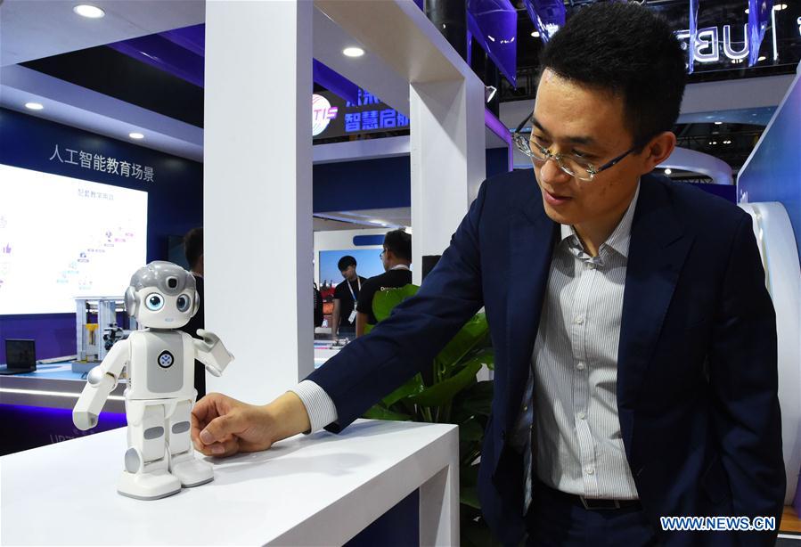 CHINA-SERVICE TRADE-GROWTH (CN)