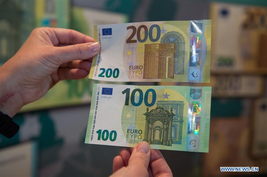 LITHUANIA-VILNIUS-EURO BANKNOTES