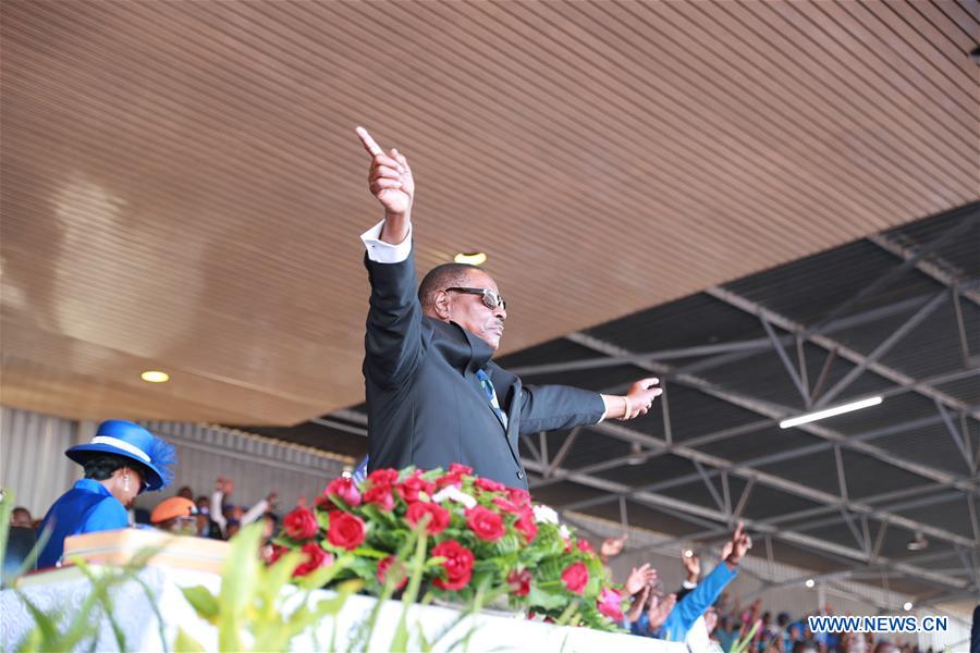 MALAWI-BLANTYRE-NEWLY-ELECTED PRESIDENT-PETER MUTHARIKA-SWEARING IN