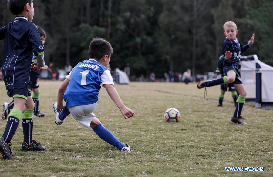 (SP)AUSTRALIA-SYDNEY-FOOTBALL-CHILDREN