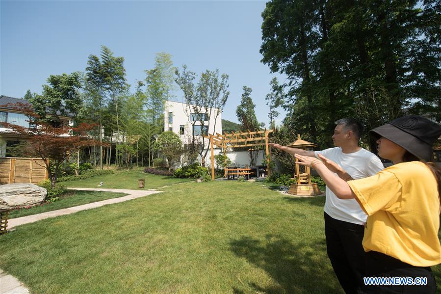 CHINA-ZHEJIANG-ANJI-GUESTHOUSE VILLAGE (CN)