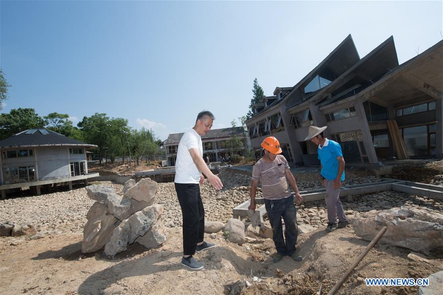 CHINA-ZHEJIANG-ANJI-GUESTHOUSE VILLAGE (CN)